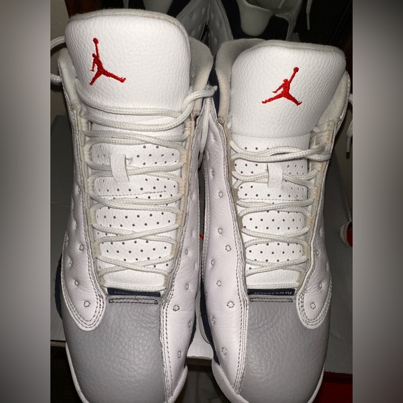 Air Jordan Retro 13s - Picture 2 of 6